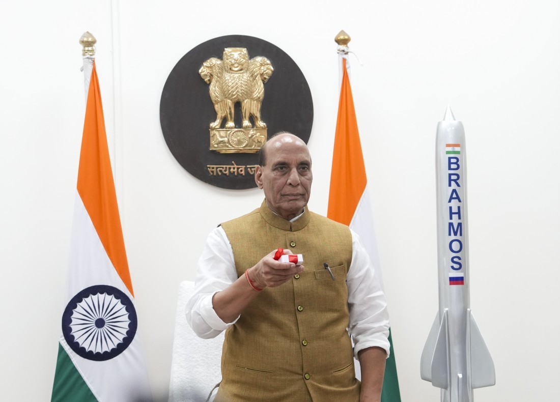 Hon'ble Defence Minister inaugurates state-of-the-art BrahMos Aerospace Integration and Testing facility in Lucknow, Uttar Pradesh