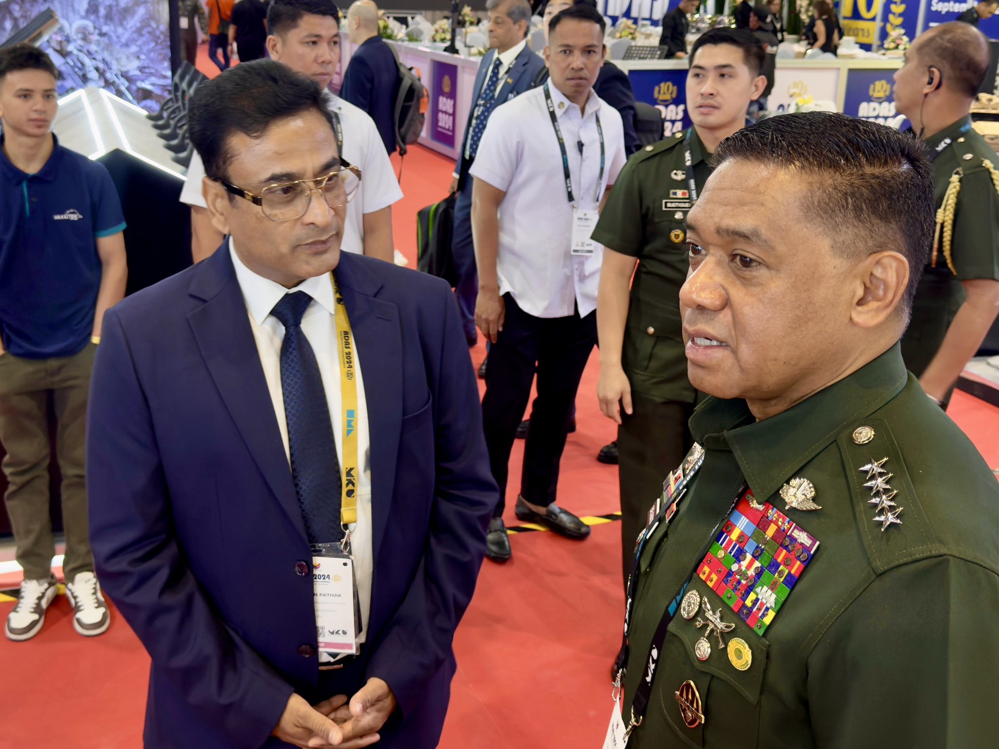 Chief of Staff of Armed Forces of the Philippines visits BrahMos pavilion at ADAS 2024