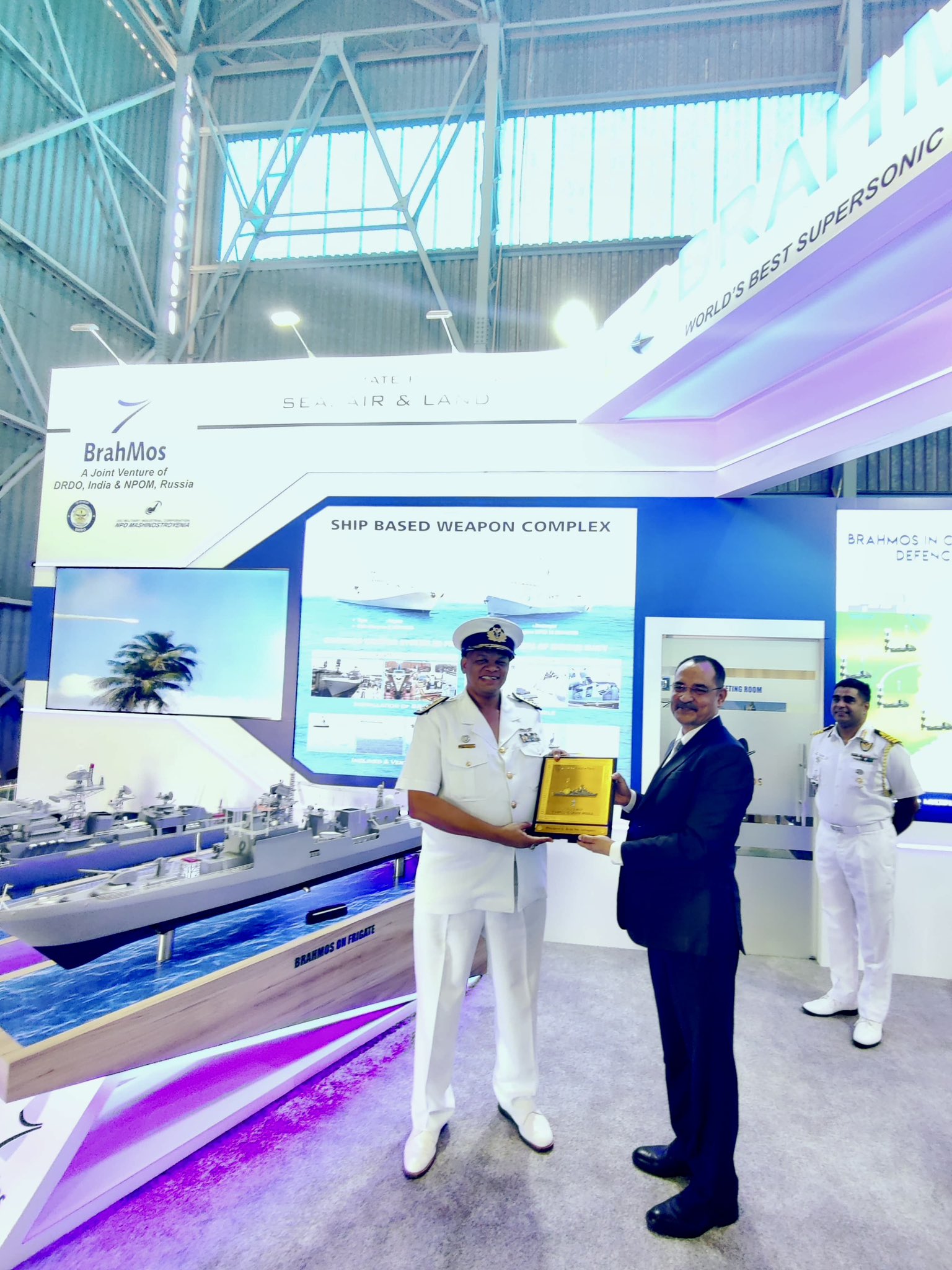 Vice Adm Monde Lobese, South African Navy Chief visits BrahMos Pavilion
