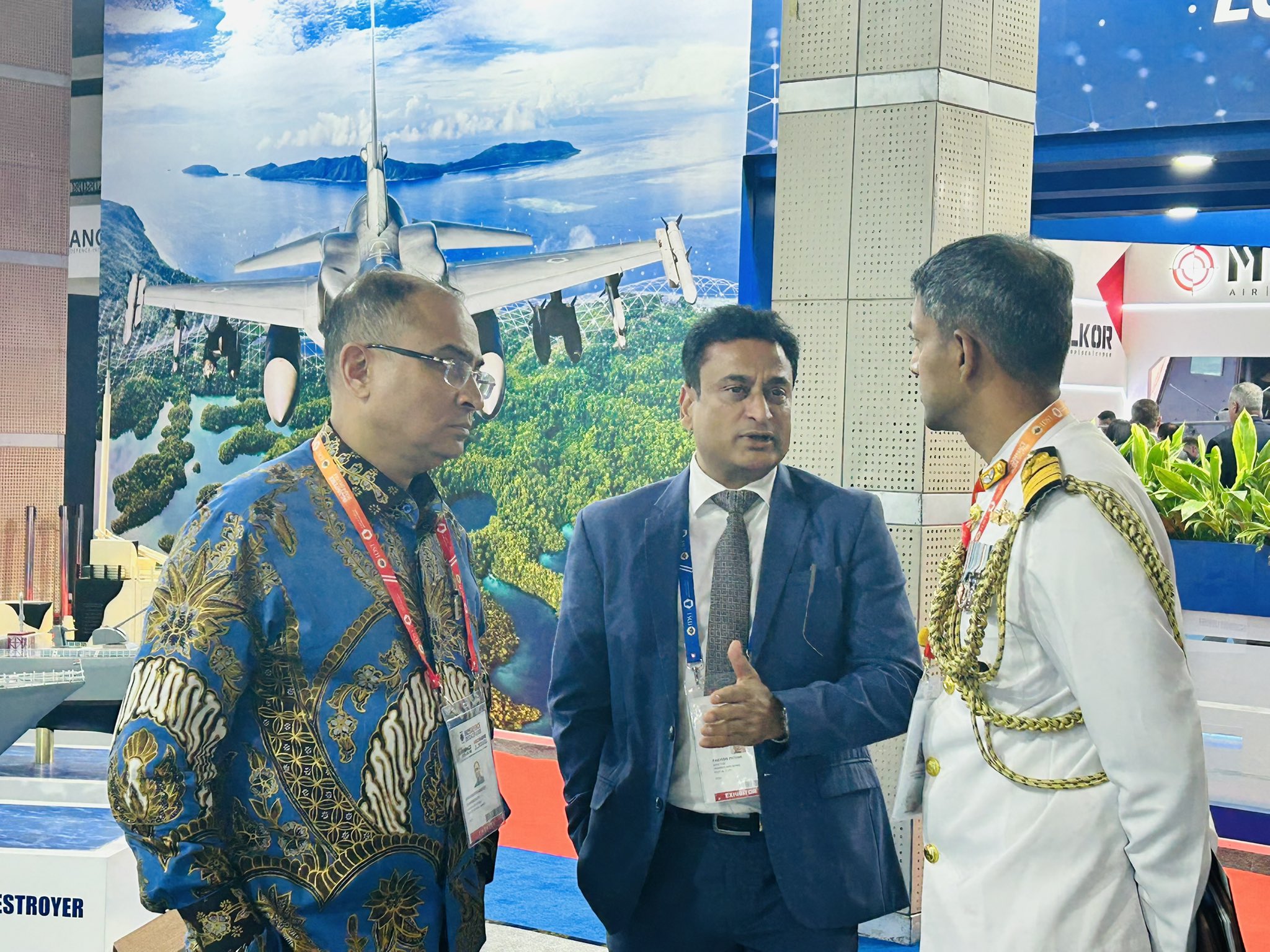 Ambassador of Embassy of India, Jakarta inaugurated BrahMos pavilion on 1st day of Indo Defence