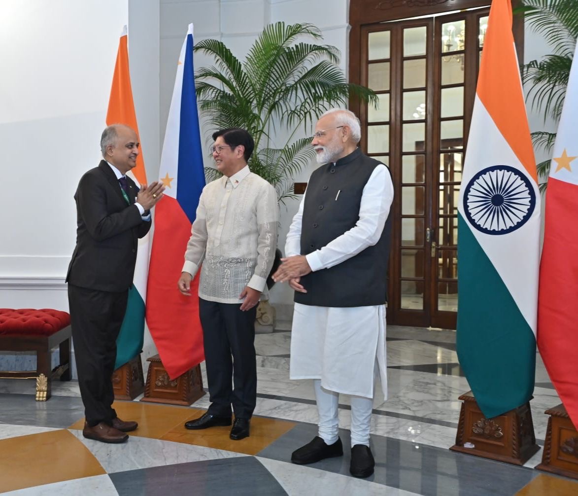 India-Philippines bilateral strategic partnership with a thrust on strengthening Defence & Security ties